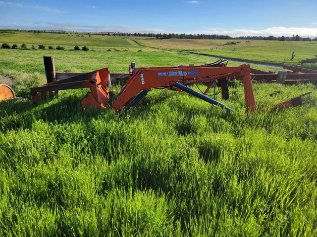 DU AL Tractor Loader bucket, grapple, hydraulic, pto pump DU AL Tractor Loader bucket, grapple, hydraulic, pto pump