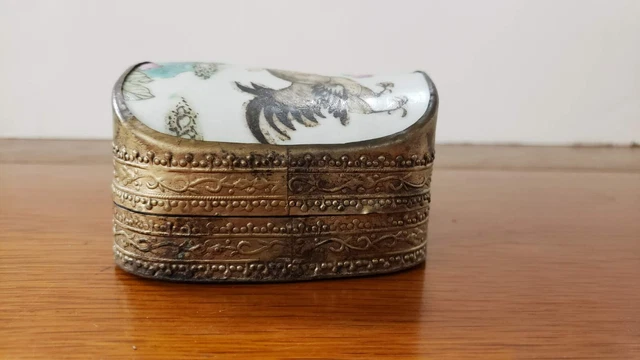 Chinese Shard Box with Mid 19th Century Famille Rose Porcelain Rooster Motifs 3