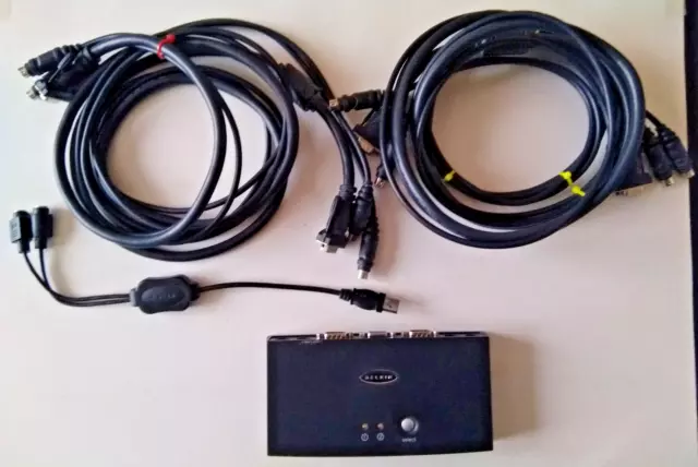 Belkin 2-Port KVM Switch OmniView E Series komplett mit Kabelsatz auch USB