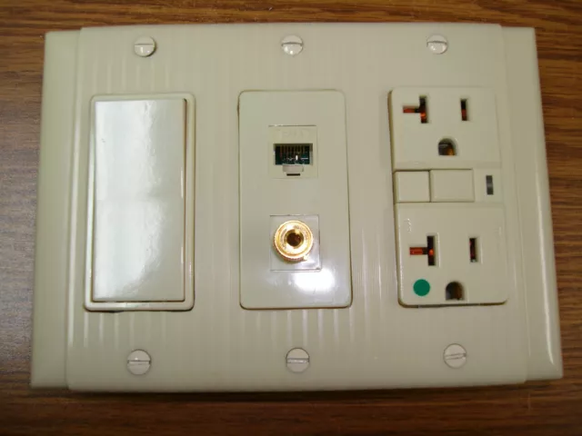 Vintage Uniline Ivory Decora GFCI Switch Outlet Cover Wall Plate 3 Gang P&S