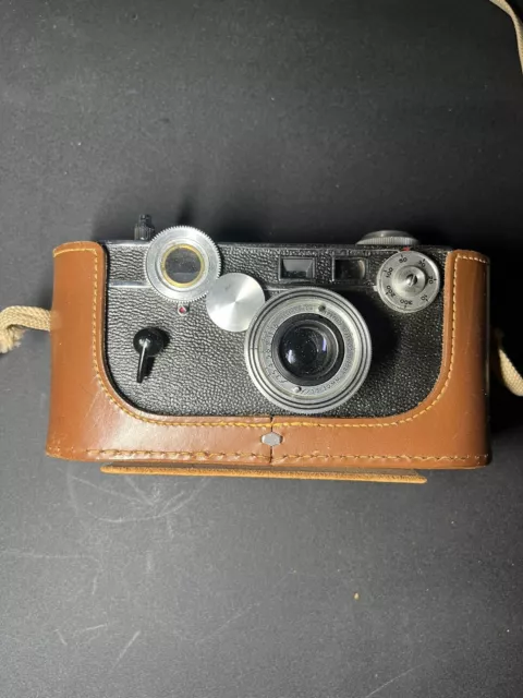 Vintage Argus C3 The Brick 50mm Rangefinder Film Camera w/ Leather Case