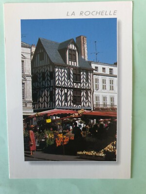17 Carte Postale de la Charente-Maritime GF 1975 La Cathédrale XIe au XVIe s. 