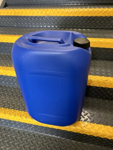 30 litre Blue Plastic Containers Used Clean  Bulk Liquid Storage Jerry Can