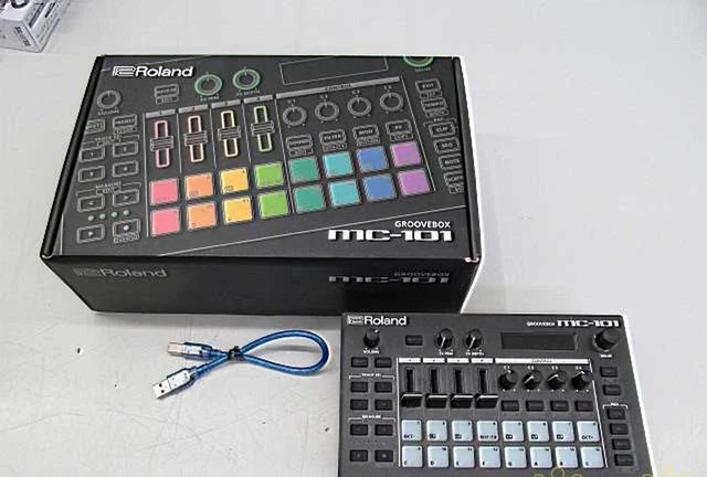 Roland MC101 Groovebox Sequencer Synth Function Check Testé Utilisé