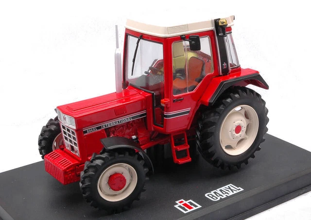 Marketplace : Tracteur Edition limitée IH 1056 XL Stries - REPLICAG