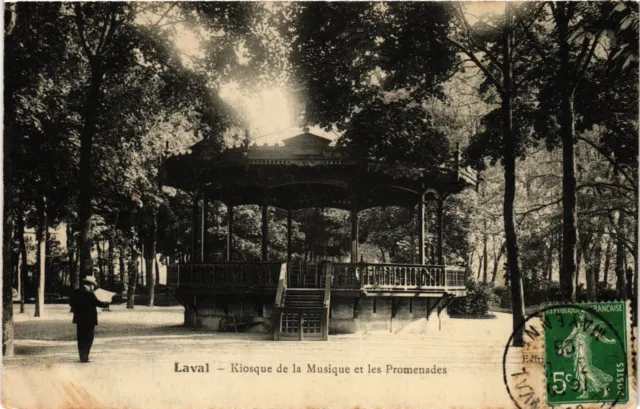 CPA Laval - Kiosque de la Musique et le Promenades (255068)