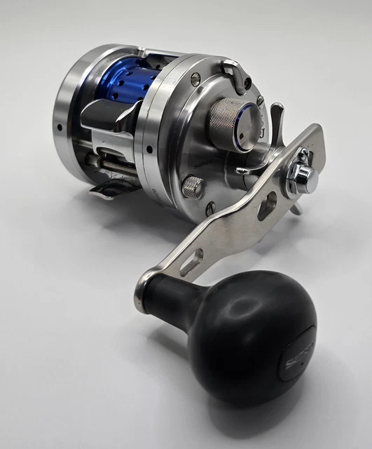 SHIMANO CALCUTTA CONQUEST 300 Type J Baitcast Reel Right