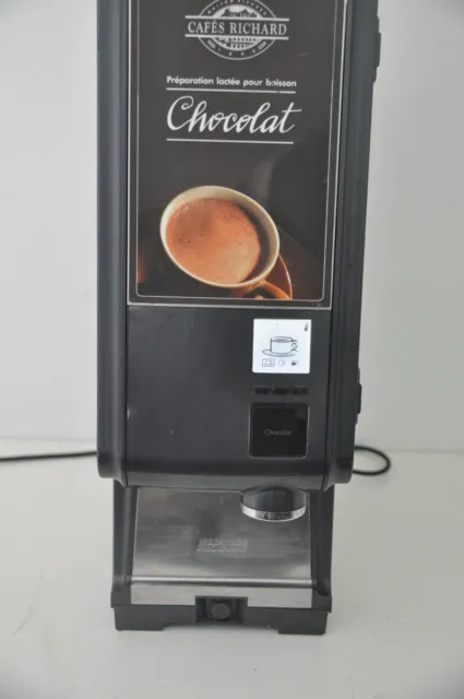 Pastilles de nettoyage pour machine à café - compatibles avec les machines  de toutes les marques. Jura Delonghi Siemens Bosch Melitta 40 x tablette à  2.5 grammes : : Cuisine et Maison