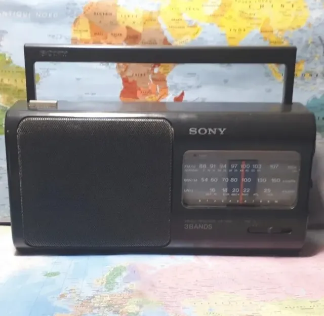 SINTONIZADOR DE RADIO portatil SONY ICF-390 FM/AM 2 band Receiver portable.  EUR 25,00 - PicClick FR