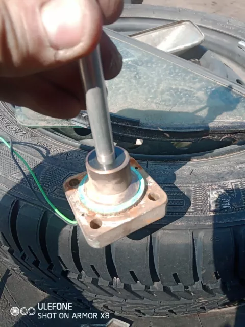 brass pressure pivoting float gauge