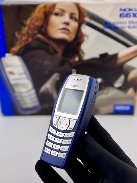 Teléfono móvil Motorola V50 [00.255] – Museo de Telecomunicación ETSIT