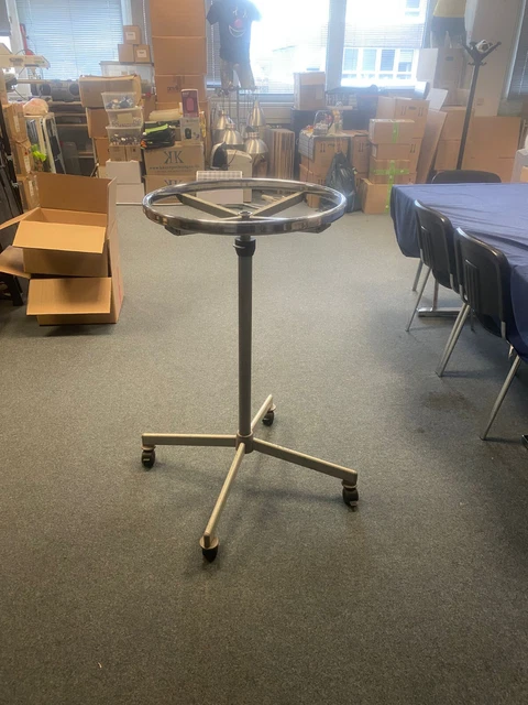 5x Rundständer Ringständer Kleiderständer Rollständer Ladeneinrichtung 85 cm 5x Rundständer Ringständer Kleiderständer Rollständer Ladeneinrichtung 85 cm