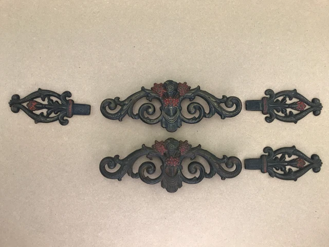 Vintage Cast Iron 3 Drapery Rod Finials With 2 Center Clips