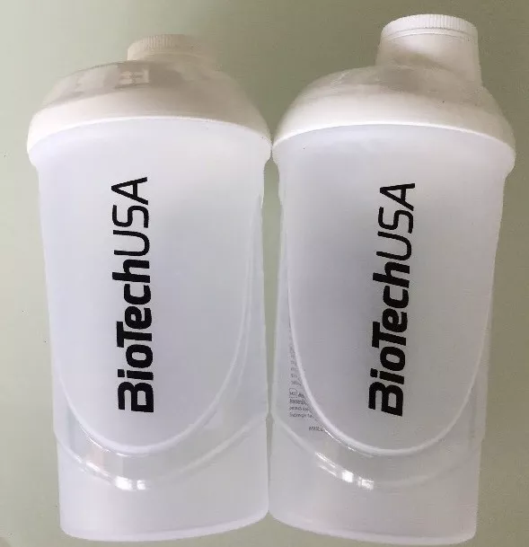 2 Eiweiß Shaker Weiß BioTech Wave Protein Mixer mit Sieb 600 ml Füll..