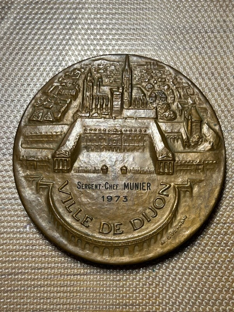 929663_5 929663_5