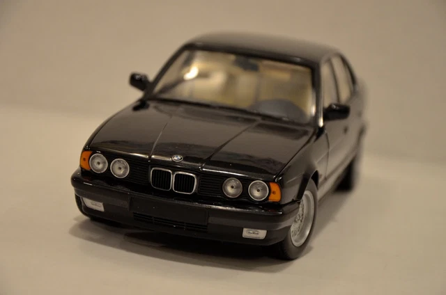 未開封品 MINICHAMPS 1/18 BMW 535i 1988 black - メルカリ