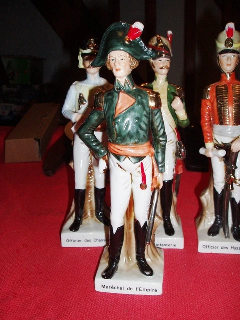Lot De 6 Soldats Français En Plastique (échelle 1:32 / 60mm) - Béret Années 1970/90 - Occasion - Collection