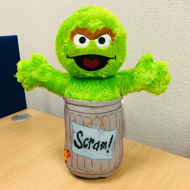 OSCAR THE GROUCH Sesame Street Muppets Large Trash Can Plush Toy