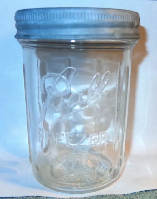 1 OLD VINTAGE PINT WIDE MOUTH GLASS BALL FREEZER CANNING JAR with ZINC LID