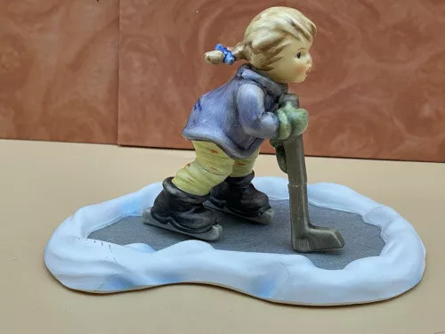 Hummel Figura 2143/A Hockey Hielo Spielerin 9,5 Cm. 1 Wahl - Con Defectuoso