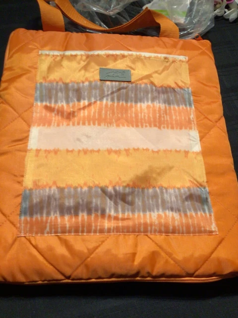 Eddie Bauer Travel Picnic Blanket in zippered Tote With Handle H2O resistant NWT