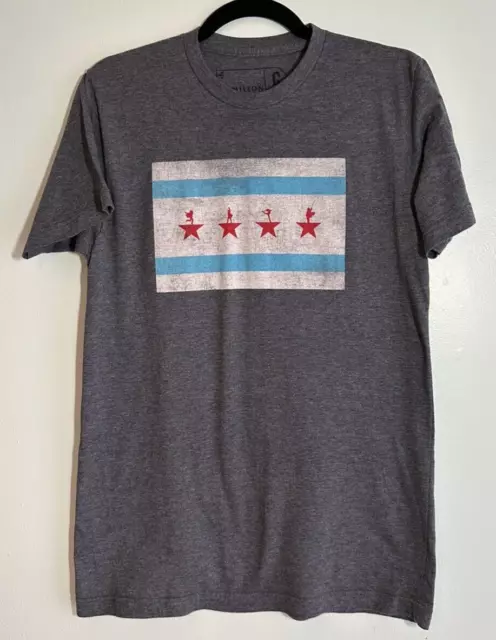 Camiseta Hamilton Chicago Show Gris Mujer Estrellas Rojas Medianas Bienes Creativos