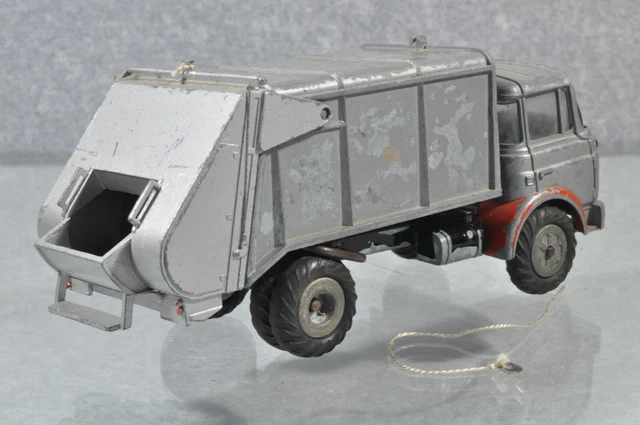 Ancien Camion Berliet GAK Benne à Ordures JRD Réf: 131- Dinky années 1960 - Collection