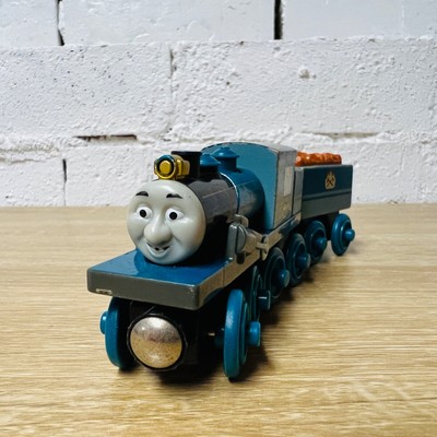 thomas wooden ferdinand