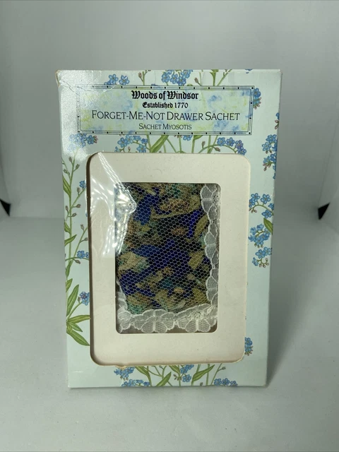 VINTAGE WOODS OF Windsor Forget Me Not Dusting Powder & Soap (297