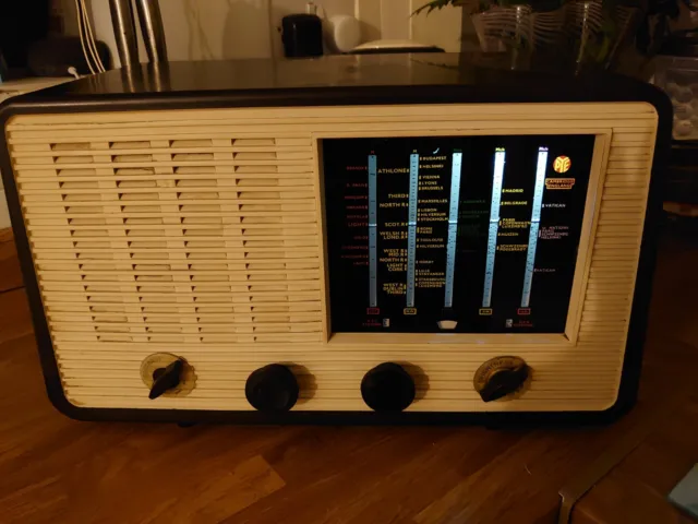 Vintage 1950s PYE Valve Radio Converted To Bluetooth