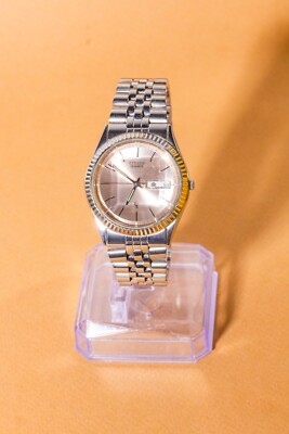 OROLOGIO SEIKO UOMO 36mm QUADRANTE CHAMPAGNE QUARZO GIORNO-DATA 7N43