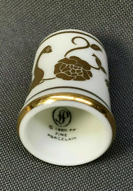 Vintage 1980 Franklin Porcelain Thimble - Swan & Butterfly - Franklin Mint