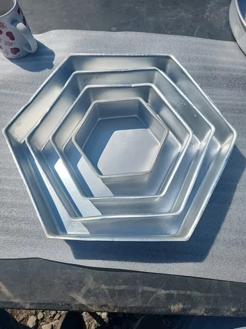 Wilton Performance Cake Pans Aluminum Hexagon Set 4 Piece 6” 9” 12” 15” x 2”