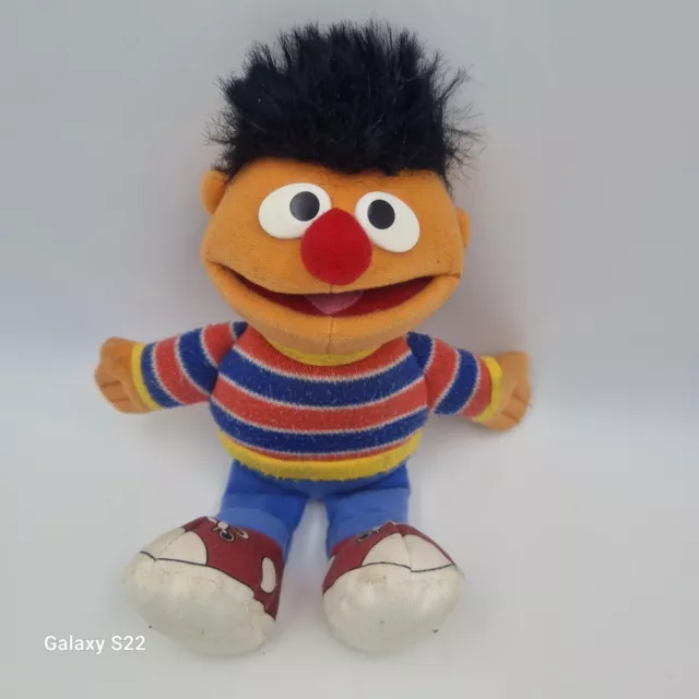 Ernie Sesamstraße Kuscheltier 20 cm - Stofftier Plüsch