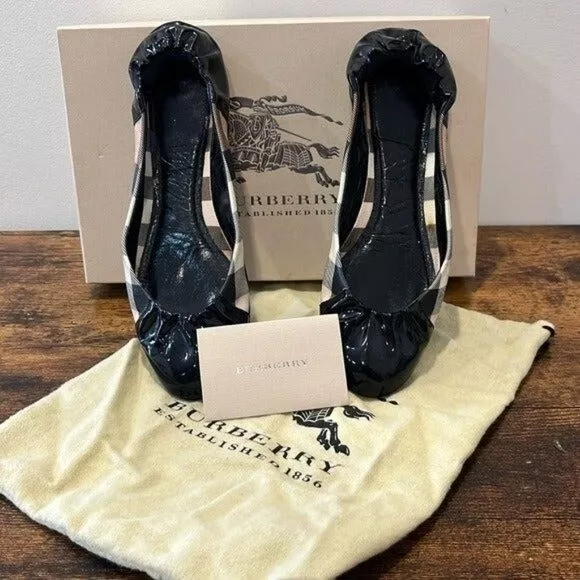 Burberry Nova Soft Ballerina Shoes Falts size 7 women