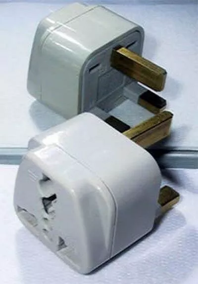 UK Universal Male Female Travel Adapter with Earth