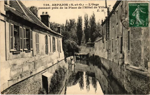 CPA ARPAJON L'Orge Passant near the Place de l'Hotel de Ville (1354424)