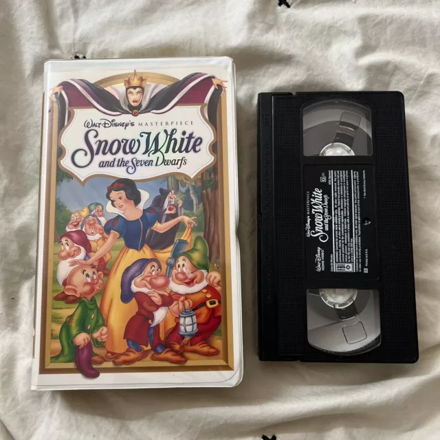 Snow White and the seven dwarfs Walt Disneys masterpiece collection (VHS 1994)