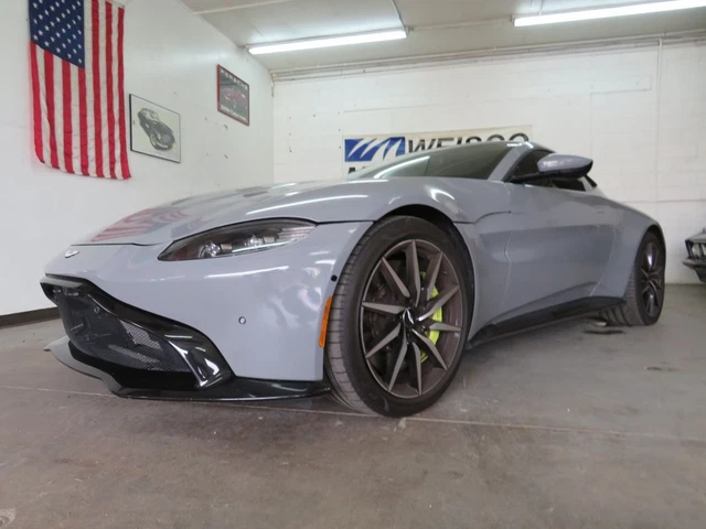 2020 Aston Martin Vantage Coupe Full custom wrap 19