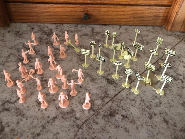 48 miniature 1” people & road signs lot for villages or train display Athearn!