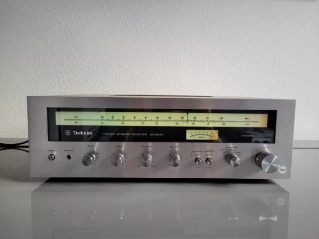 Technics FM/AM Stereo Receiver SA-5070