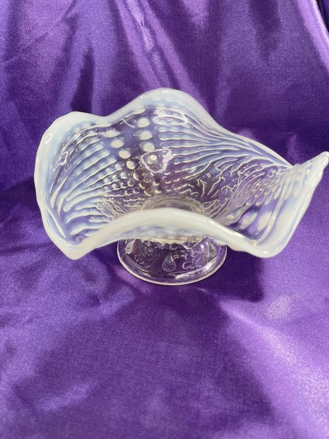 Northwood Nautilus Argonaut Shell Footed Candy Dish, White Opalescent
