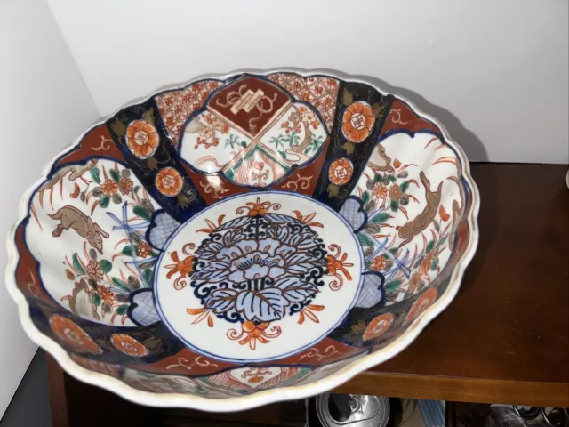 Large Vintage Japanese Imari Serving Bowl Porcelain 10" diameter~Well Kept Cond.