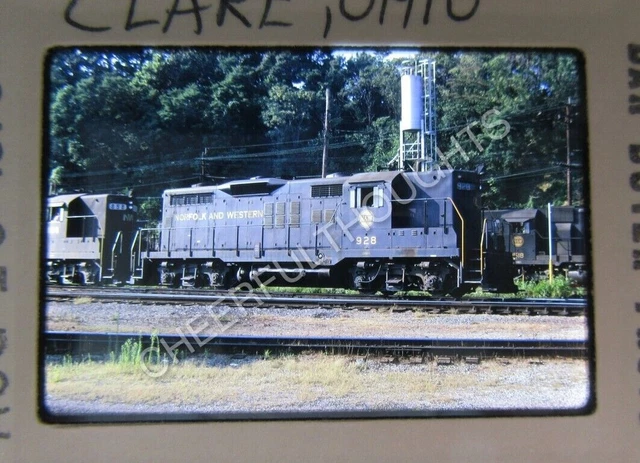 Original '73 Kodachrome Slide NW Norfolk Western 928 GP18 Clare Yard Cincy  36C4