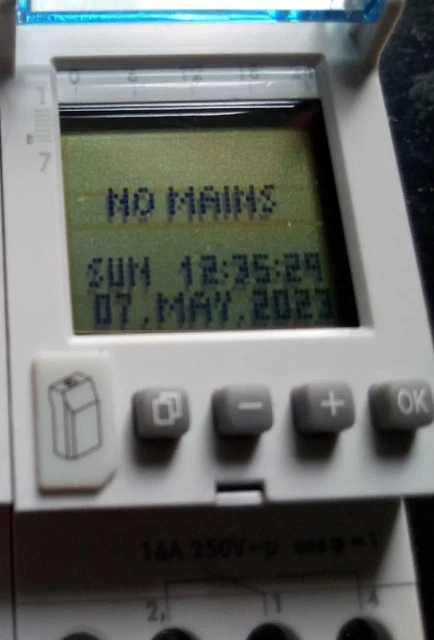 1X LEGRAND ZEITSCHALTUHR Digital D21 412631 AlphaRex NEU ohne OVP ...