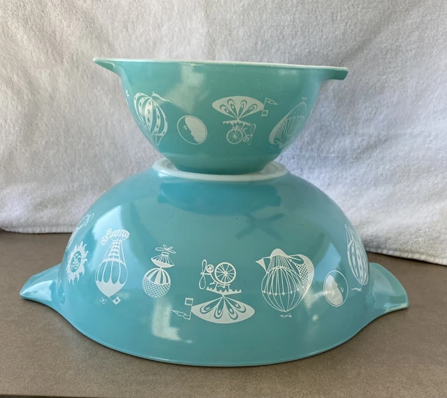 Vintage 1958 PYREX Hot Air Balloons Chip & Dip Bowl Set 444 & 441 Vintage 1958 PYREX Hot Air Balloons Chip & Dip Bowl Set 444 & 441