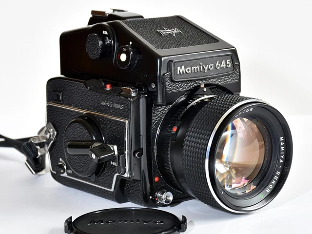 Mamiya M645 1000S + Mamiya-Sekor C 80 mm 1:1,9  Objektiv und Zubehör Top Zustand