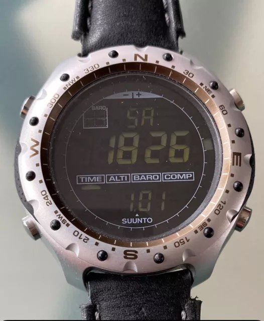 suunto x lander Outdoor Uhr mit Kompass, Barometer, Höhenmeter - kaum gebraucht