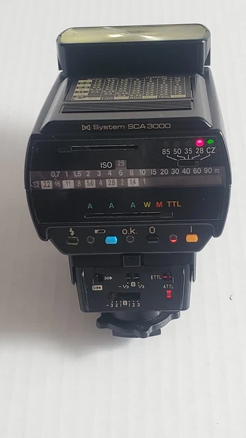 Metz Mecablitz 32 MZ-3  Flash Unit w/ SCA 3101 (M3) Mount for Canon EOS Analog