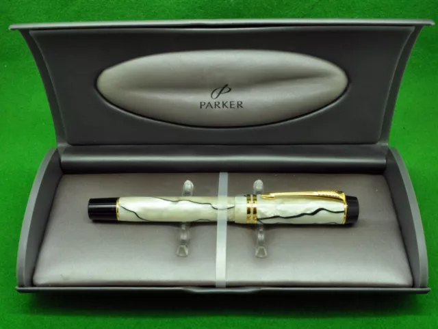 Parker Duofold Centennial Fountain Pen in Pearl & Black  MINT BOXED